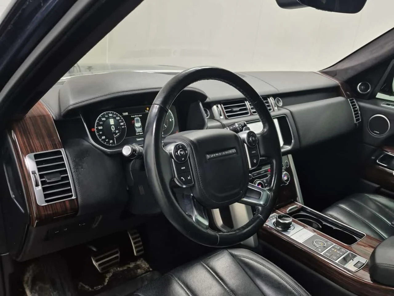 Land Rover Range rover * AUTOBIOGRAPHY * CARFAX * ПАНОРАМА* ТЕЛЕВИЗОРИ* , снимка 10 - Автомобили и джипове - 53949520
