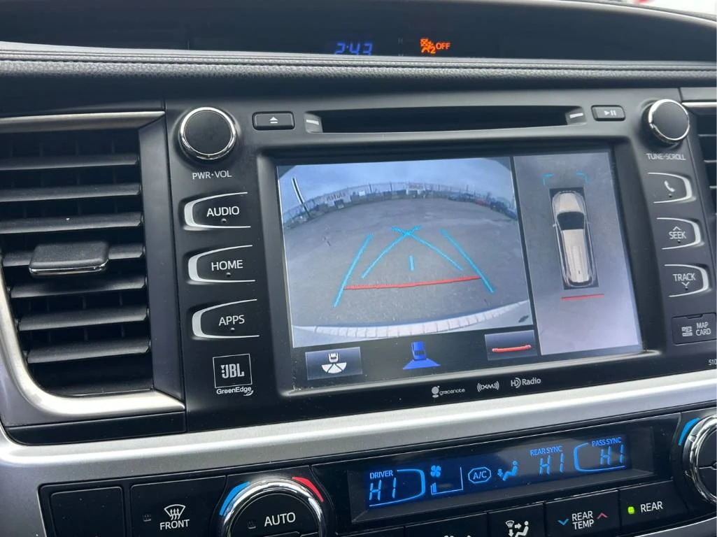 Toyota Highlander Limited * CARFAX* МЪРТВА ТОЧКА * ОБДУХ * 360, снимка 7 - Автомобили и джипове - 54094388