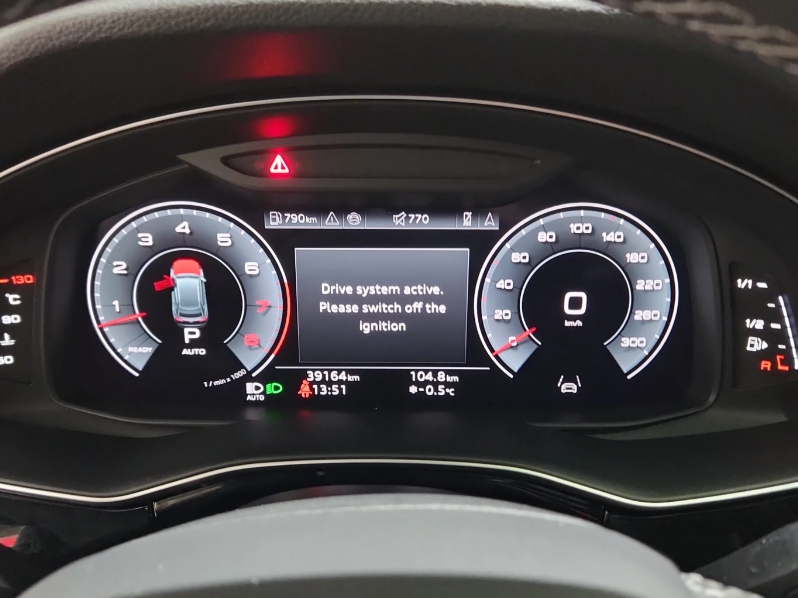 Audi Q8, снимка 15 - Автомобили и джипове - 54205460