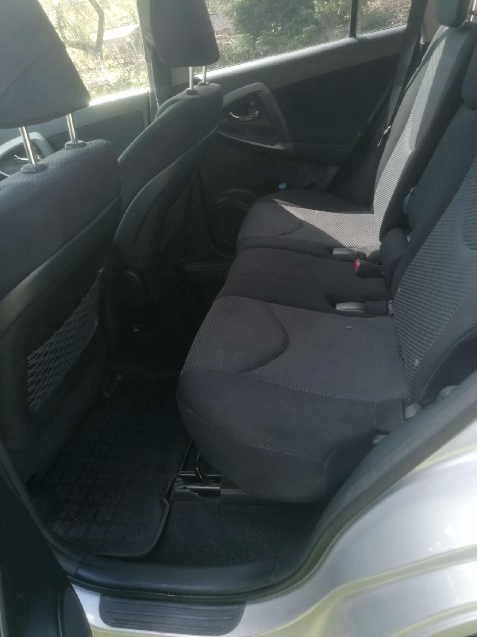 Toyota Rav4, снимка 13 - Автомобили и джипове - 54413208