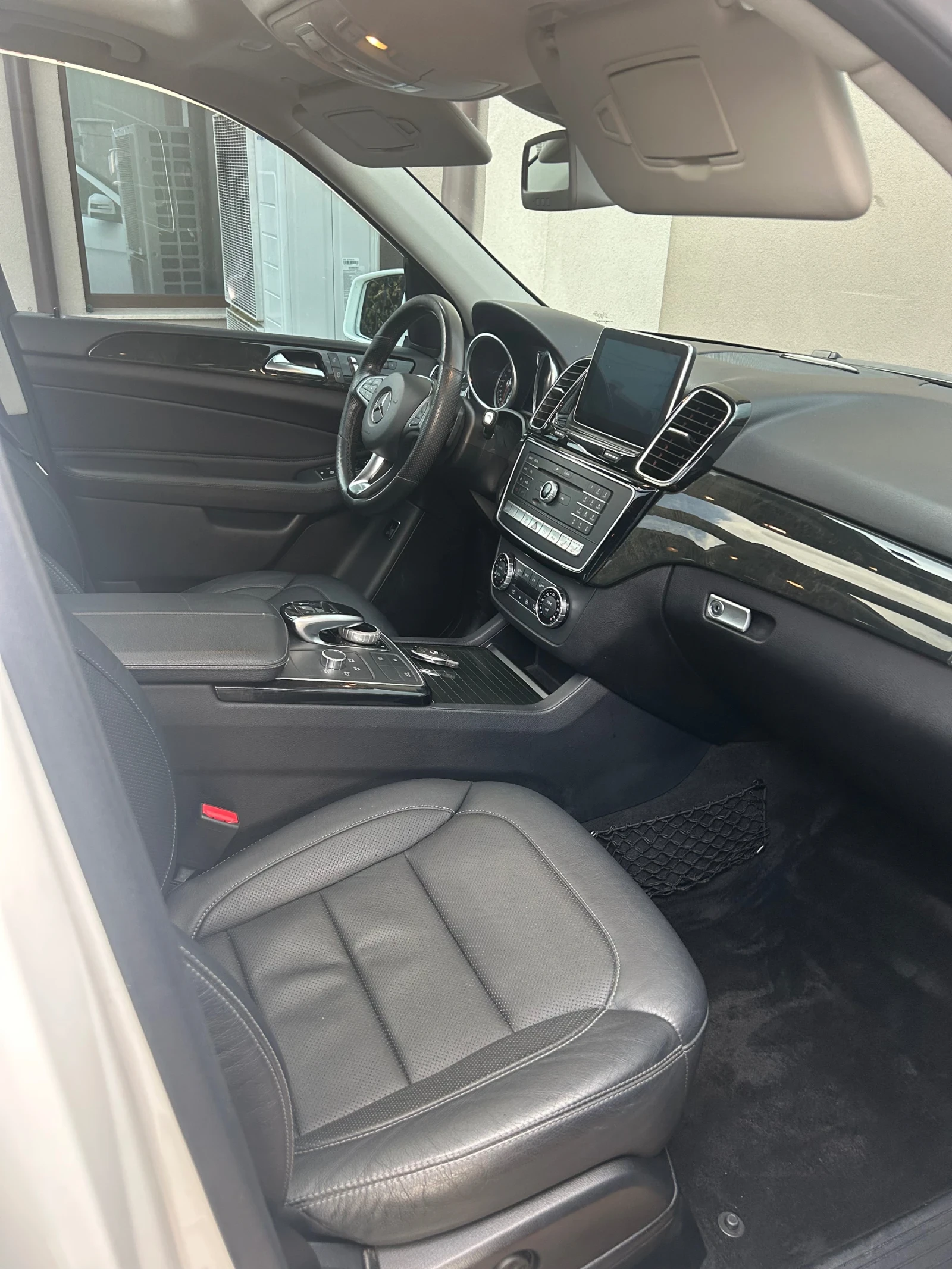 Mercedes-Benz GLE 350, снимка 9 - Автомобили и джипове - 54774310