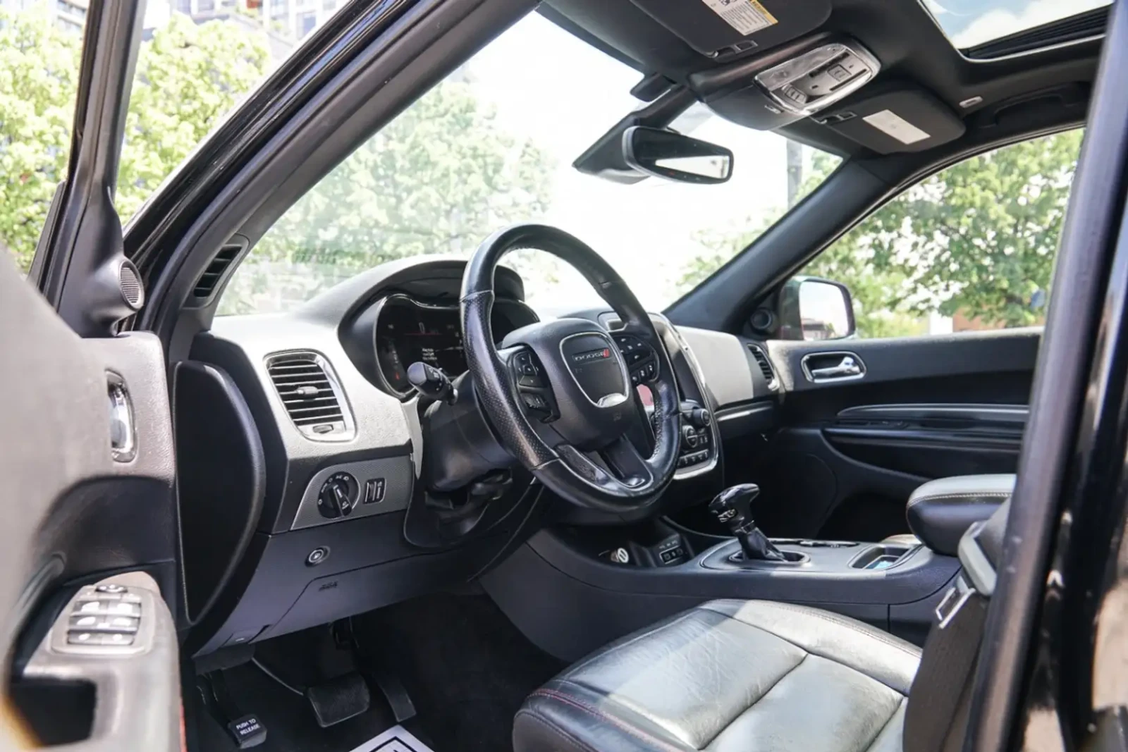 Dodge Durango GT* 3.6* V6* 8ZF* ПОДГРЕВ* КАМЕРА* КЕЙЛЕС* LANE* A, снимка 12 - Автомобили и джипове - 54948478