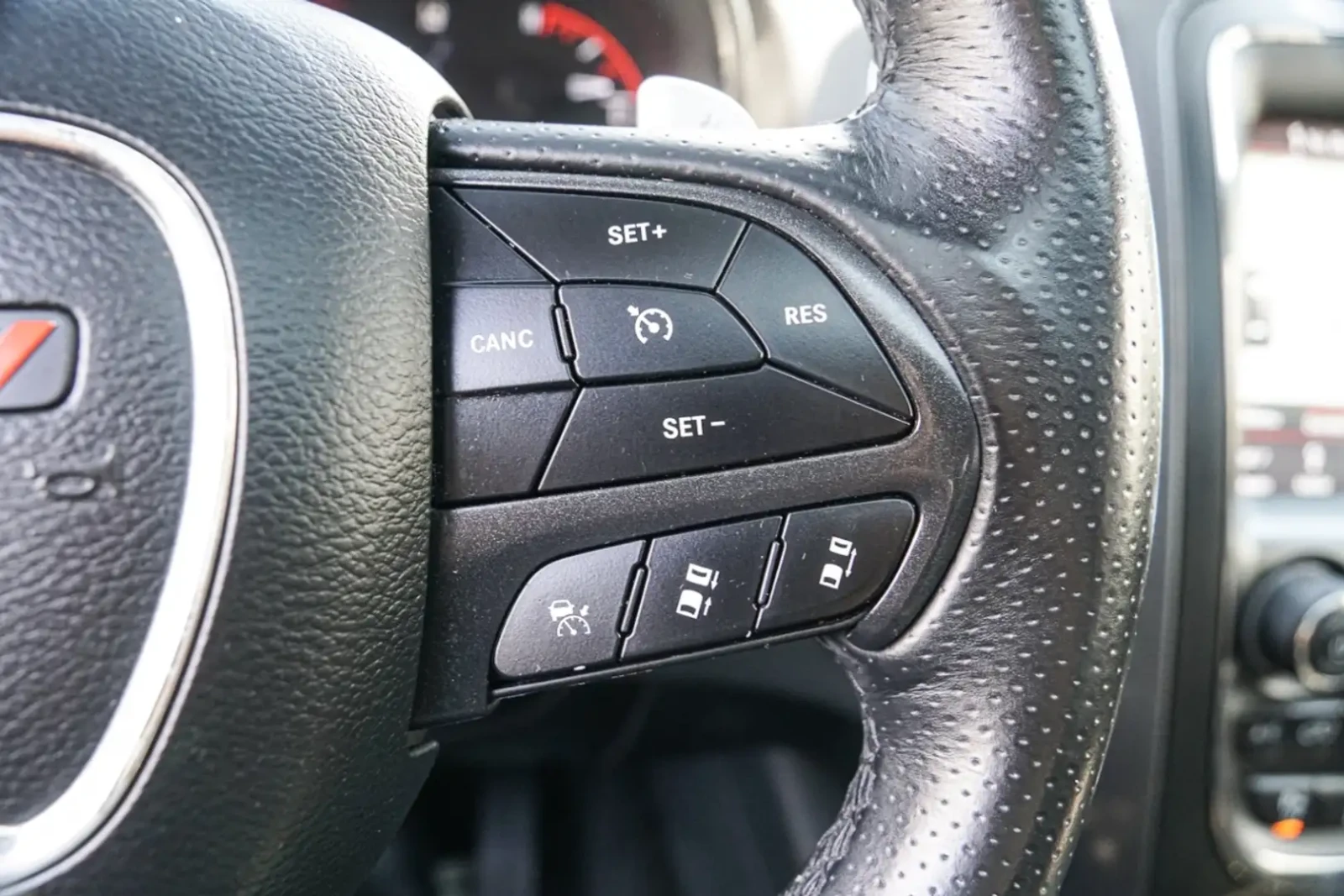 Dodge Durango GT* 3.6* V6* 8ZF* ПОДГРЕВ* КАМЕРА* КЕЙЛЕС* LANE* A, снимка 10 - Автомобили и джипове - 54948478