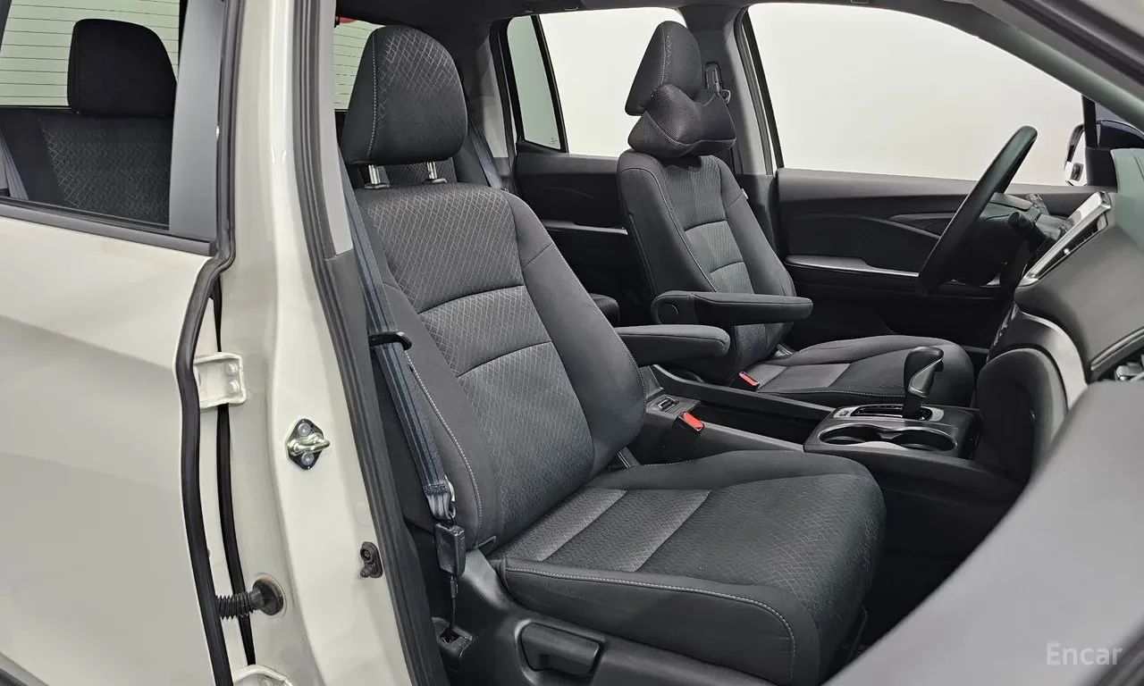 Honda Ridgeline 3.5 V6 AWD * LANE ASSIST * KEYLESS GO * , снимка 7 - Автомобили и джипове - 55437654