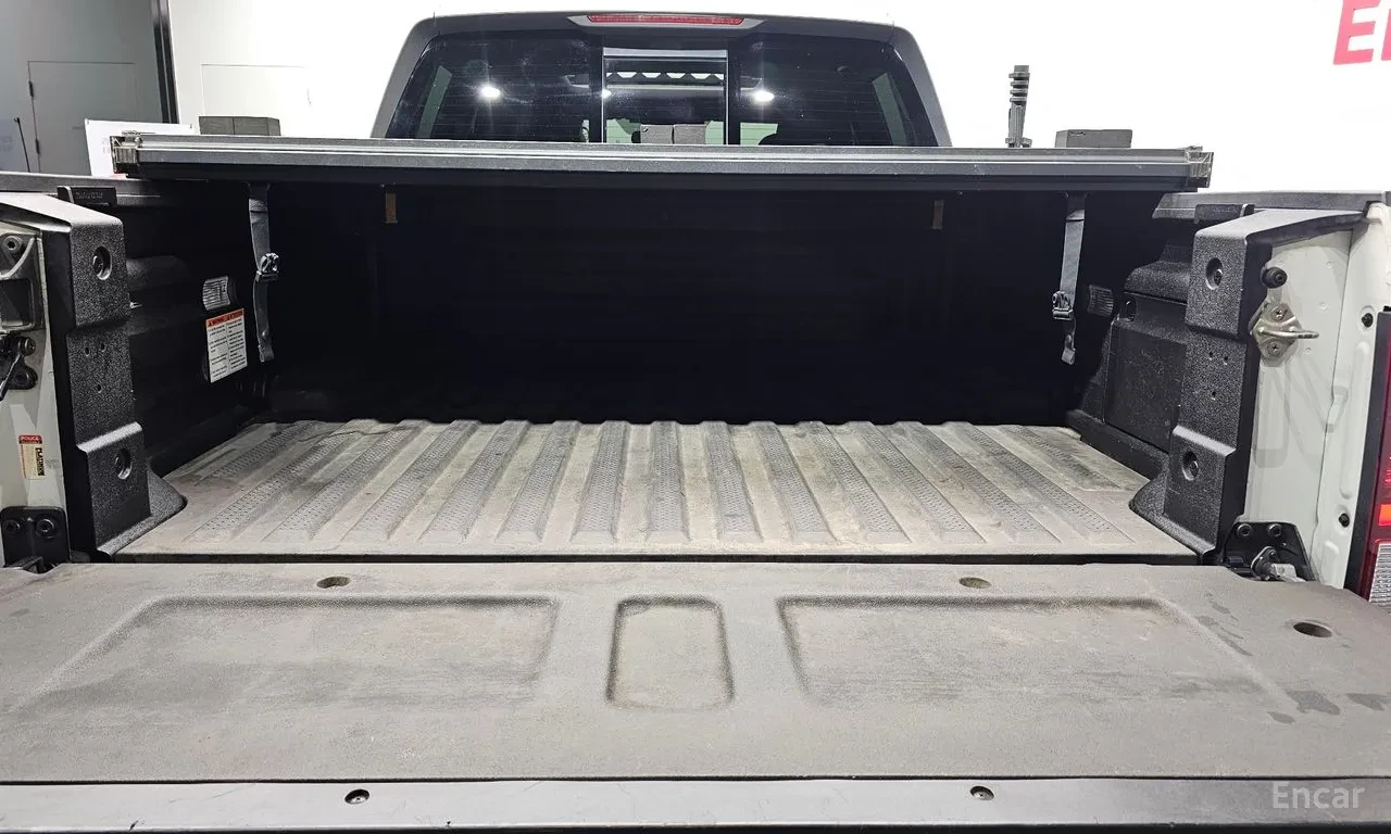 Honda Ridgeline 3.5 V6 AWD * LANE ASSIST * KEYLESS GO * , снимка 15 - Автомобили и джипове - 55437654