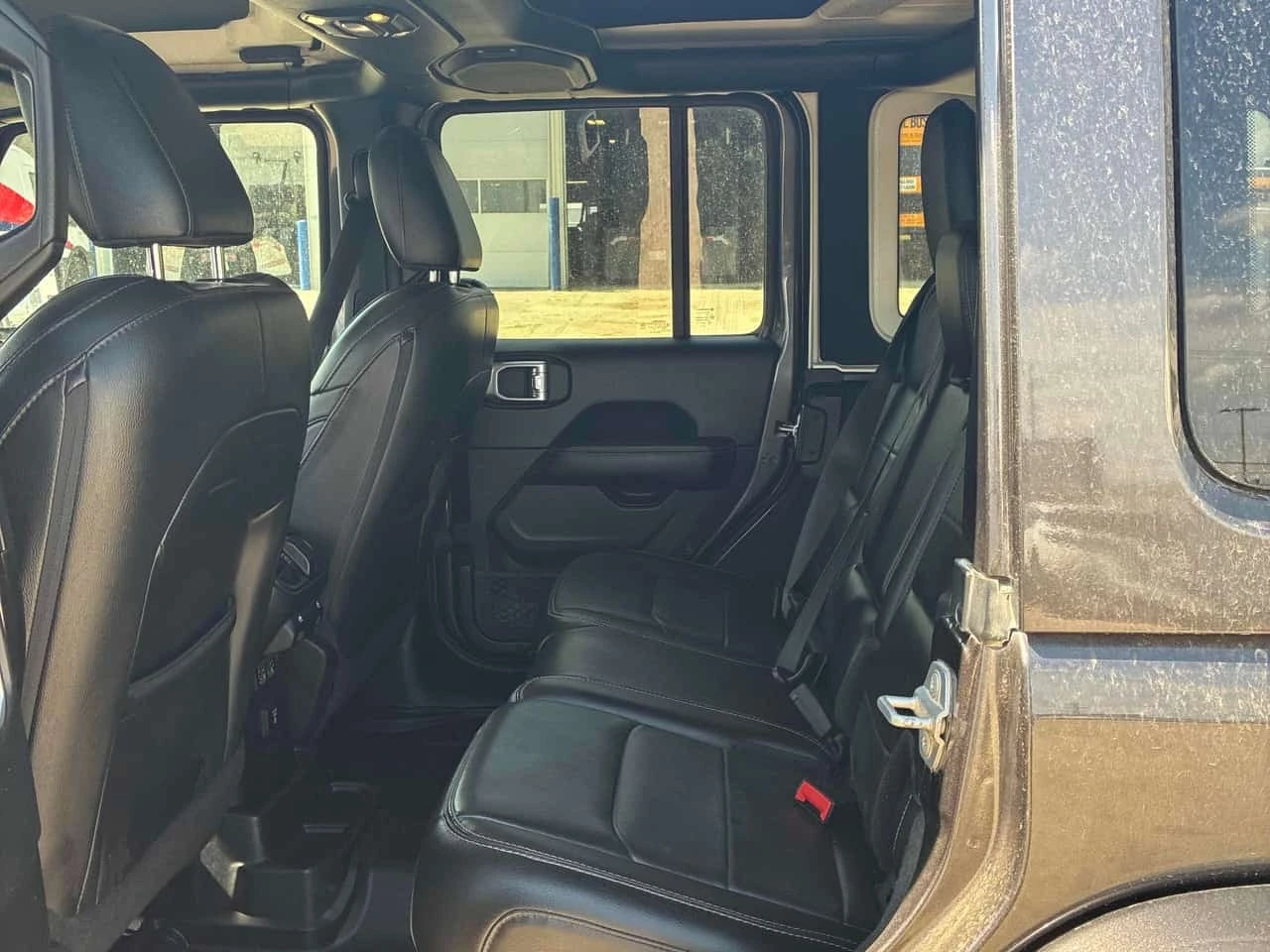 Jeep Wrangler SAHARA/CARFAX/КОЖА/ПОДГРЕВ/ЗАДНА КАМЕРА/, снимка 11 - Автомобили и джипове - 55736876