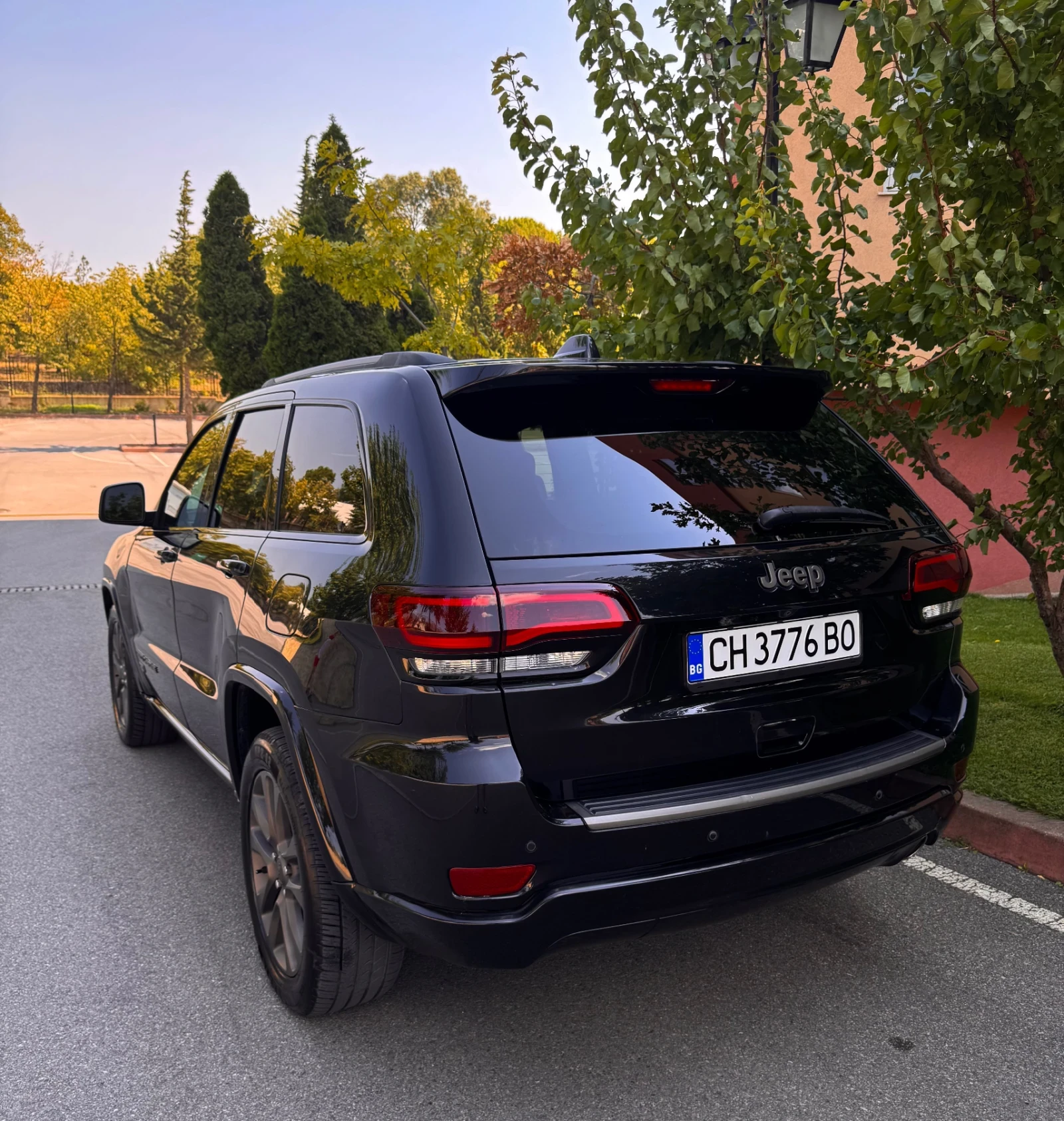 Jeep Grand cherokee 3.6/ГАЗ/ОБСУЖЕНА, снимка 6 - Автомобили и джипове - 56047705