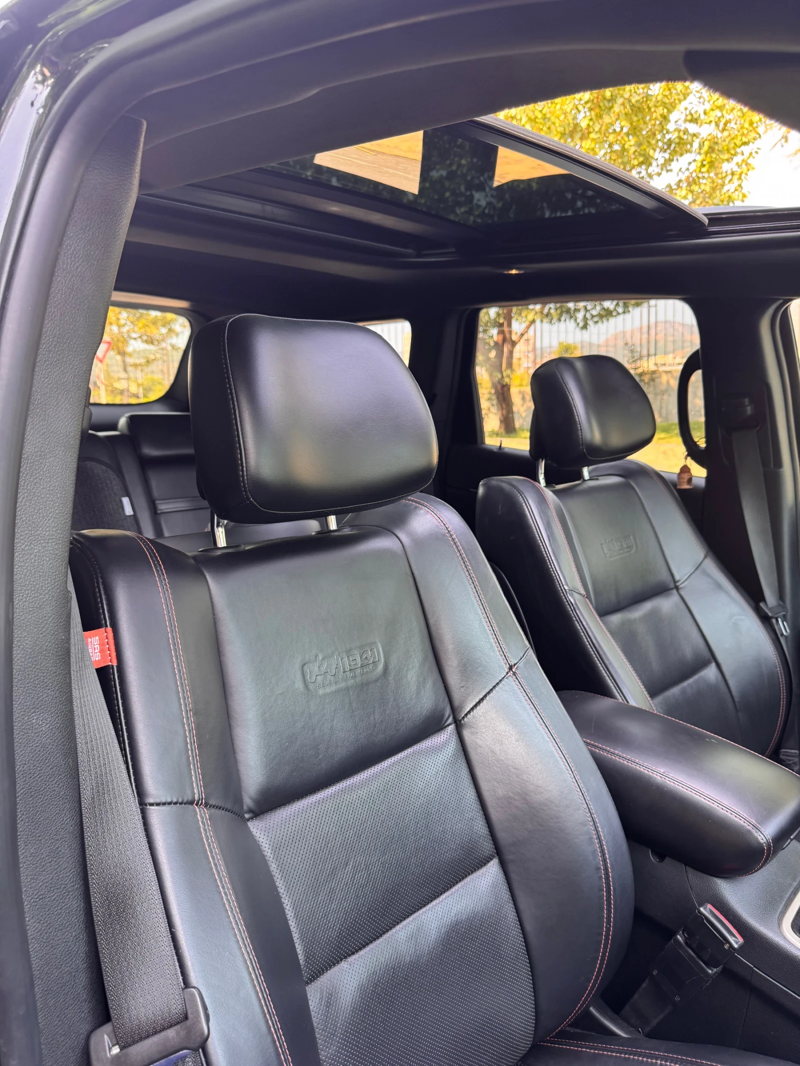 Jeep Grand cherokee 3.6/ГАЗ/ОБСУЖЕНА, снимка 9 - Автомобили и джипове - 56047705