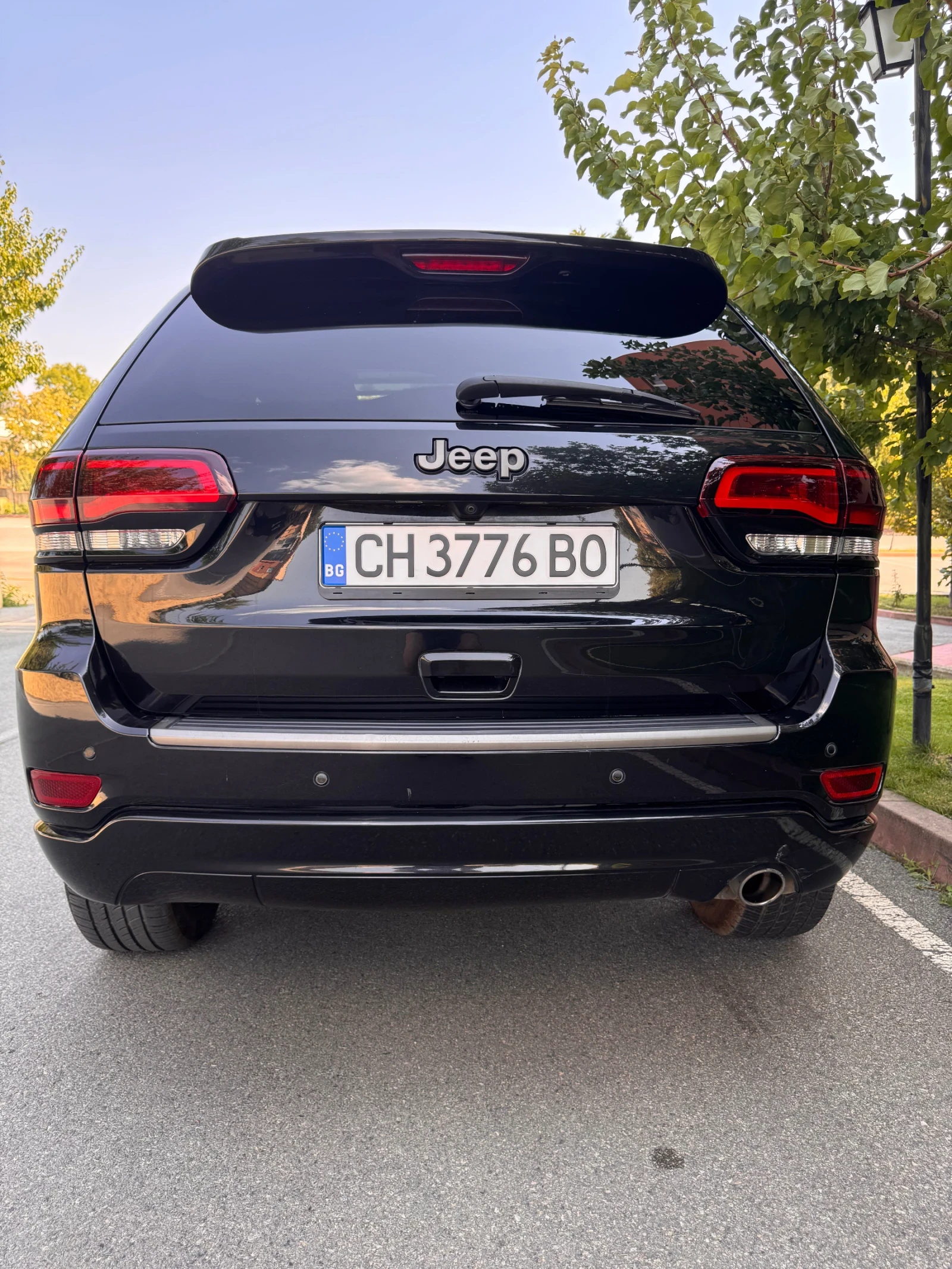 Jeep Grand cherokee 3.6/ГАЗ/ОБСУЖЕНА, снимка 5 - Автомобили и джипове - 56047705