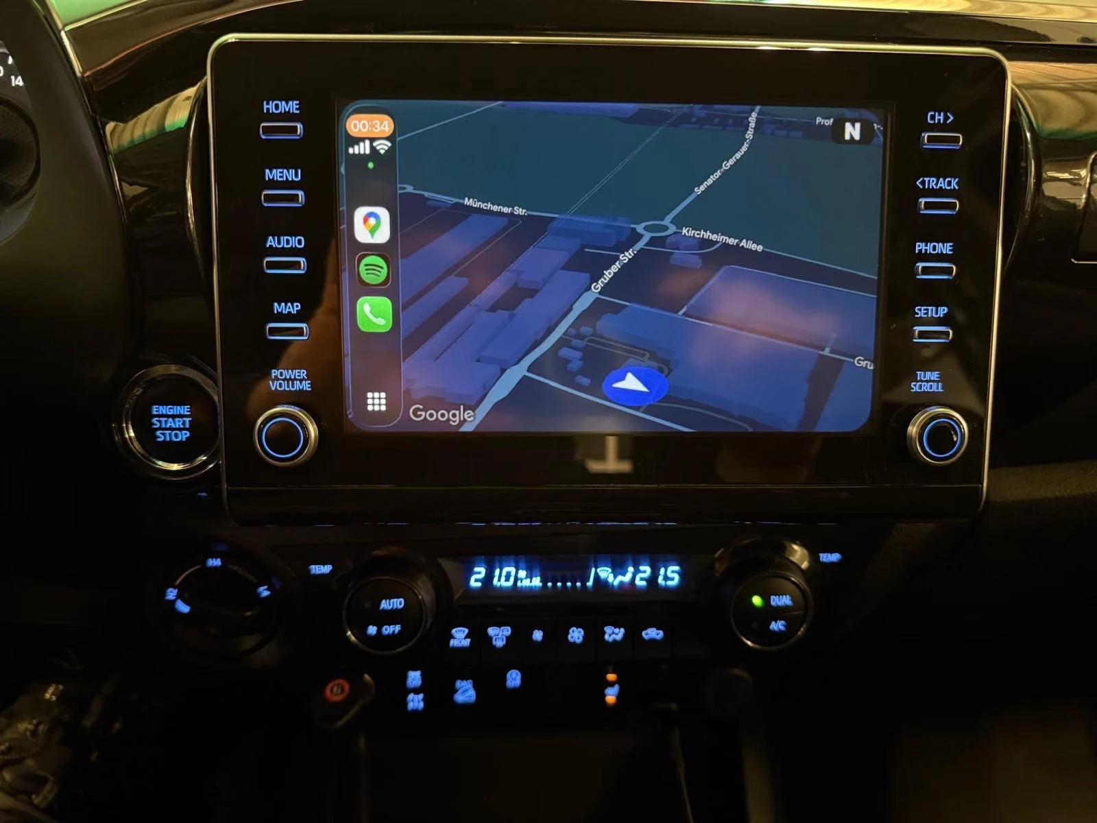 Toyota Hilux DOUBLE-CAB/204HP/EXECUTIVE/CAM/LED/NAVI/CPLAY/682q, снимка 13 - Автомобили и джипове - 56085246