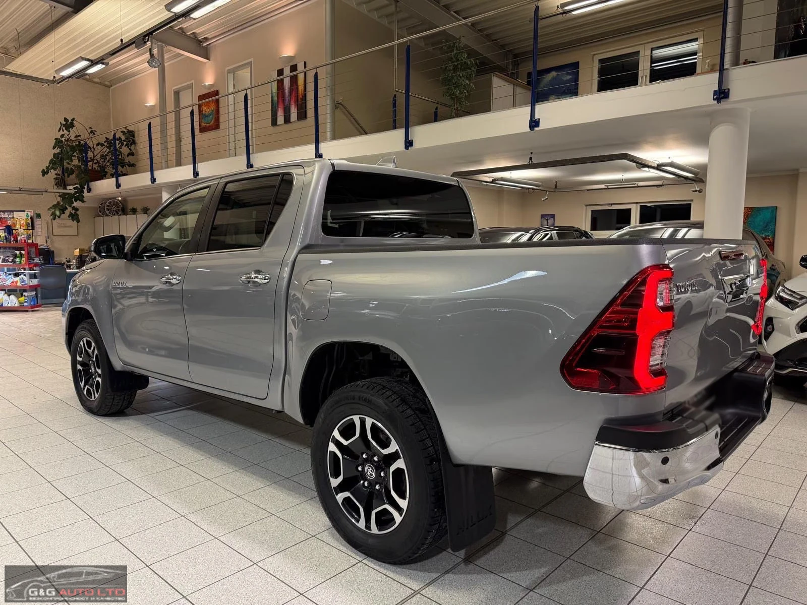 Toyota Hilux DOUBLE-CAB/204HP/EXECUTIVE/CAM/LED/NAVI/CPLAY/682q, снимка 4 - Автомобили и джипове - 56085246