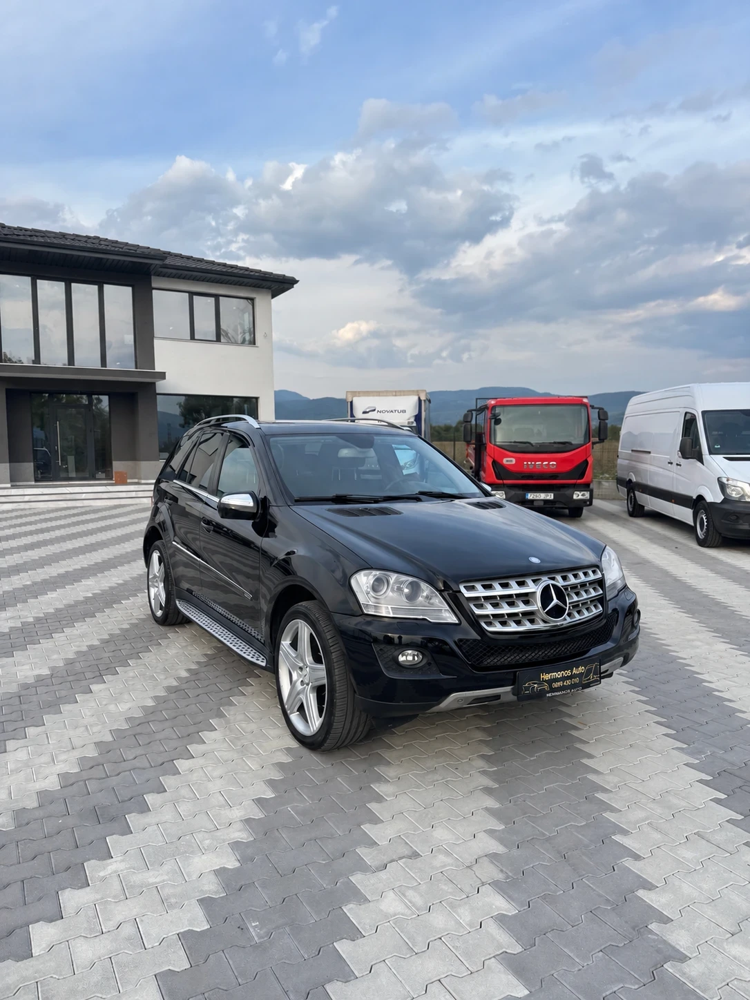 Mercedes-Benz ML 350 CDI 230k.c, снимка 3 - Автомобили и джипове - 56166672
