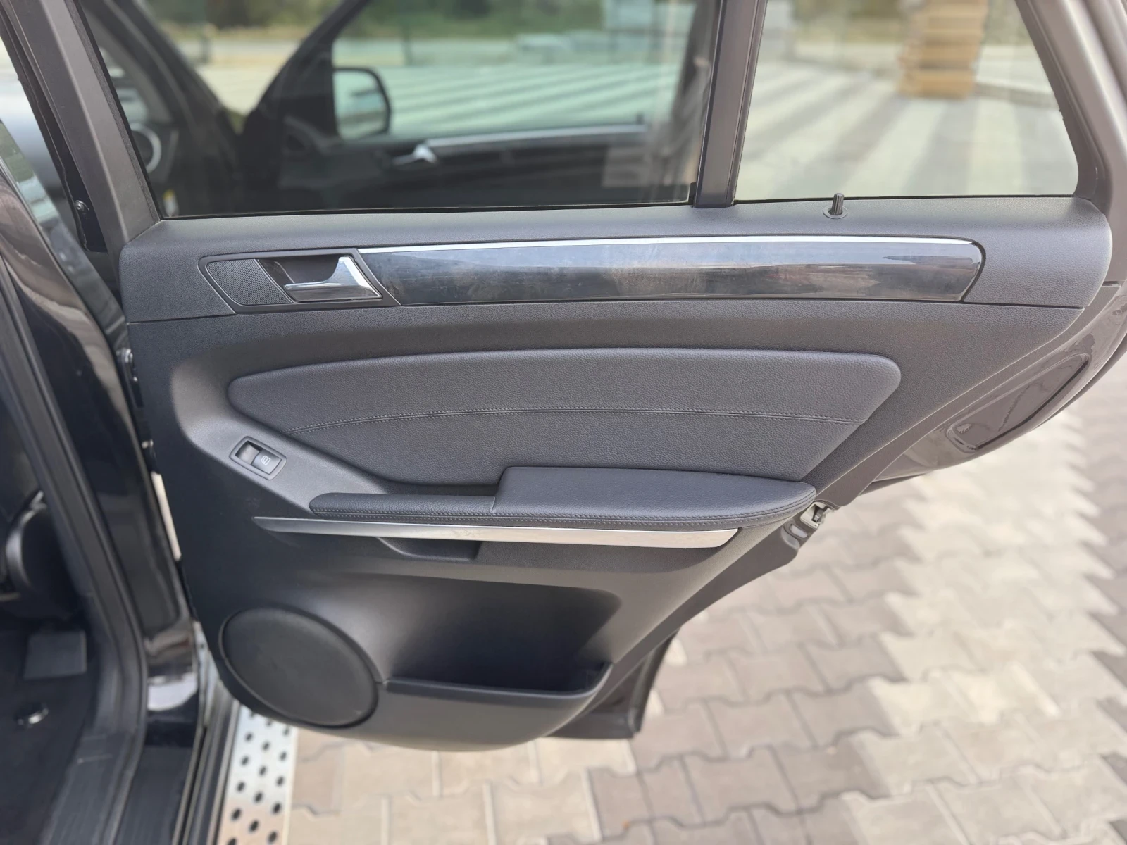 Mercedes-Benz ML 350 CDI 230k.c, снимка 10 - Автомобили и джипове - 56166672