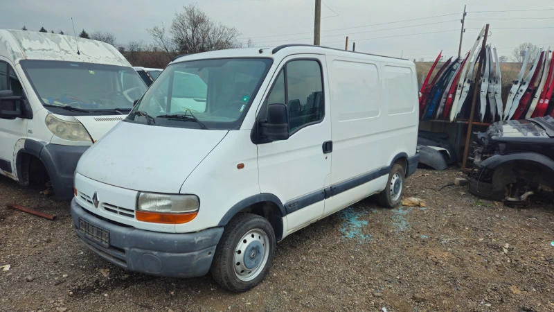 Renault Master 2.5dci/на части , снимка 1 - Бусове и автобуси - 44718902