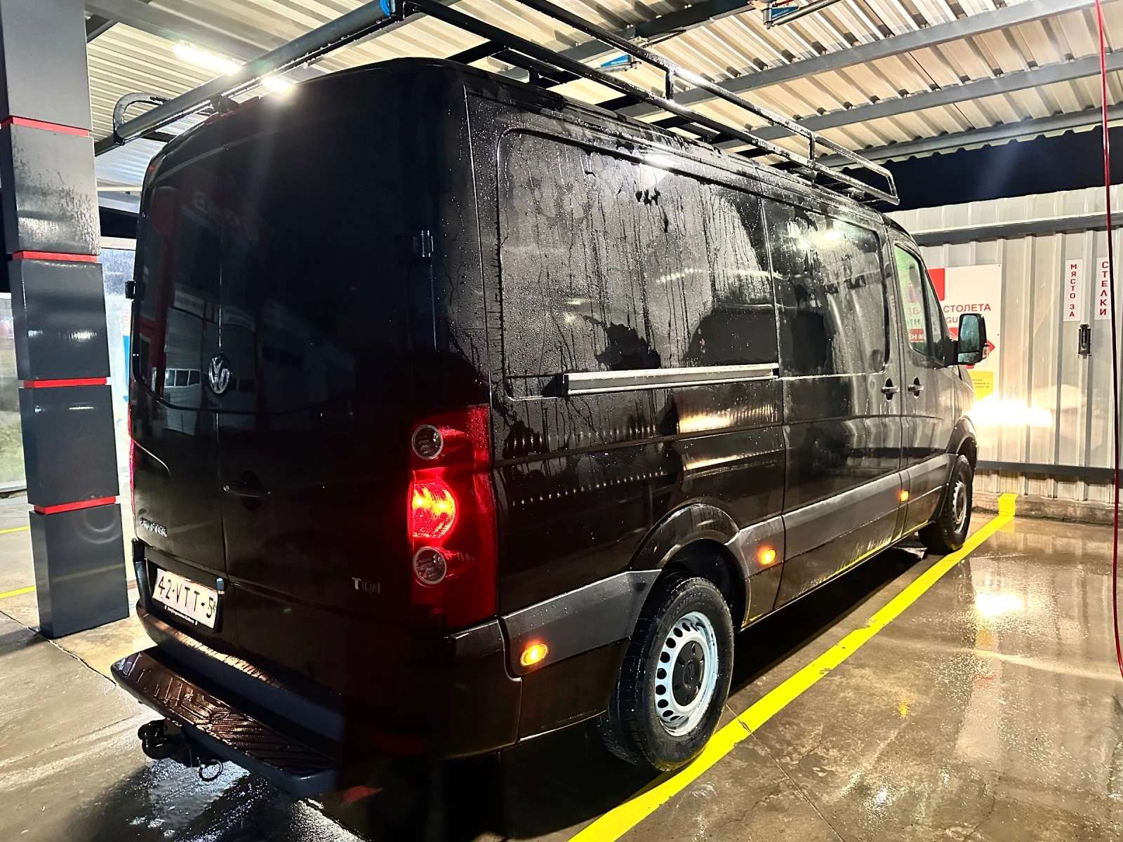 VW Crafter, снимка 6 - Бусове и автобуси - 53891975