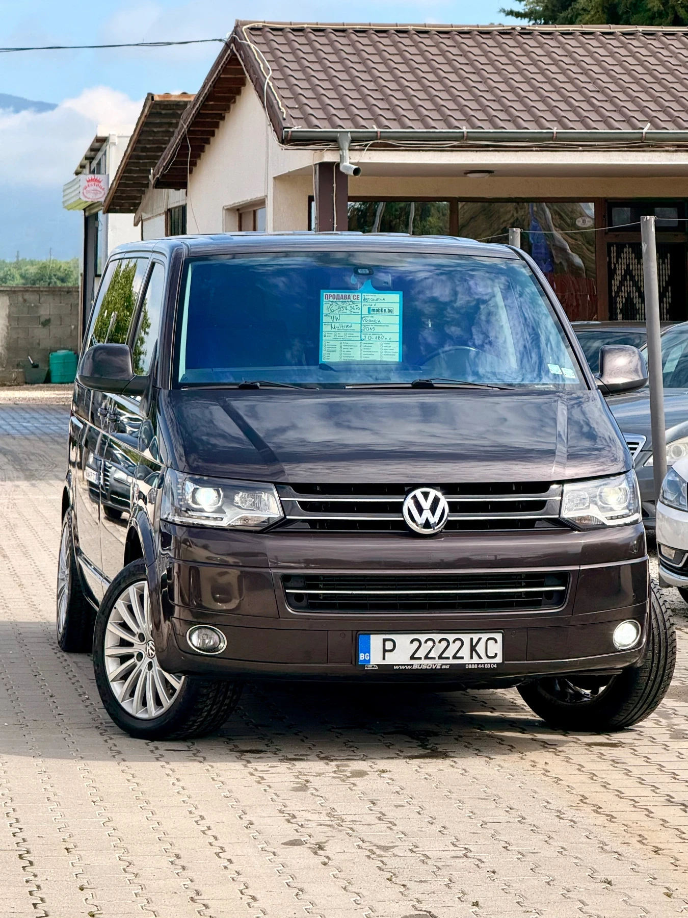 VW Multivan 2.0* Топ* Кожа* Нави* Автомат* Обслужен* , снимка 3 - Бусове и автобуси - 54794572