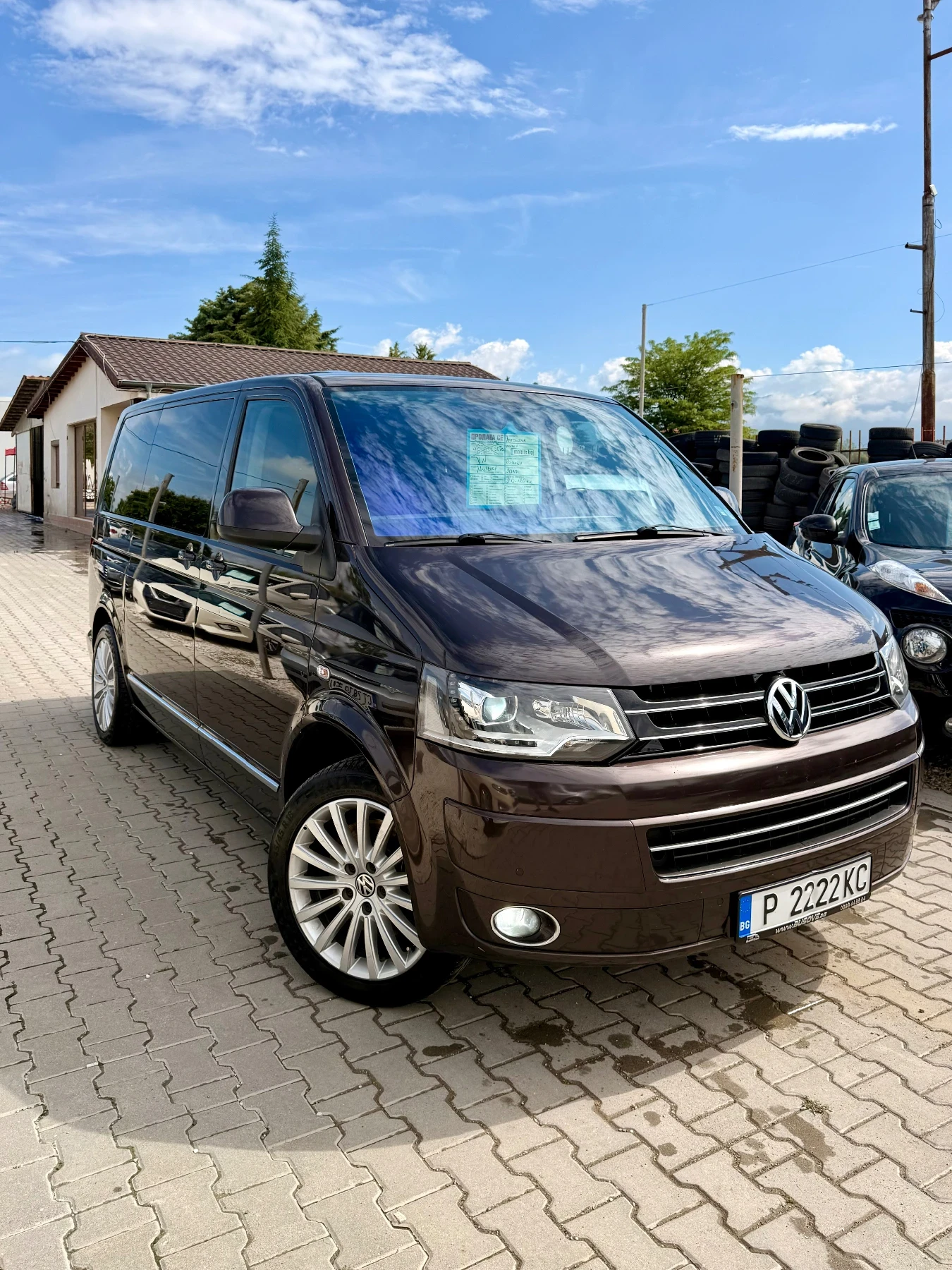 VW Multivan 2.0* Топ* Кожа* Нави* Автомат* Обслужен* , снимка 5 - Бусове и автобуси - 54794572