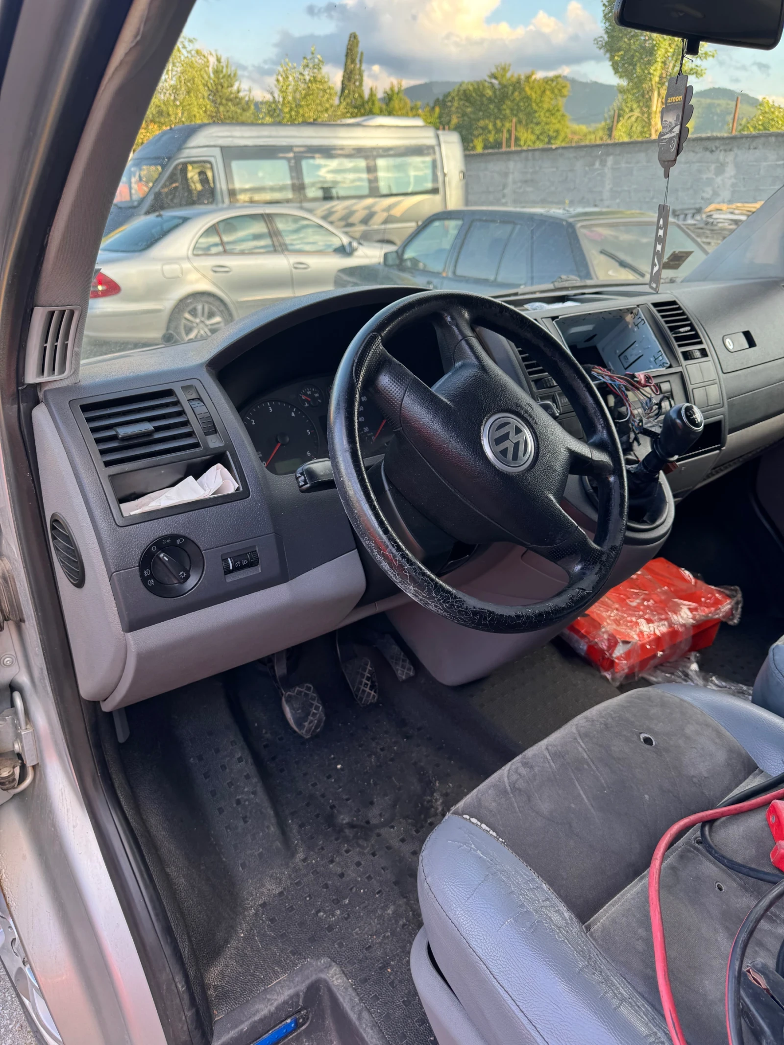 VW T5, снимка 3 - Бусове и автобуси - 54963977
