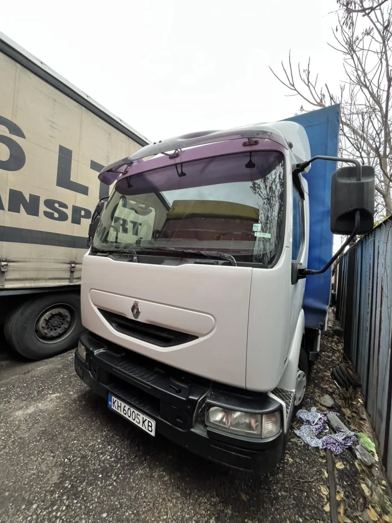 Renault Midlum Топ състояние, снимка 2 - Камиони - 48480396