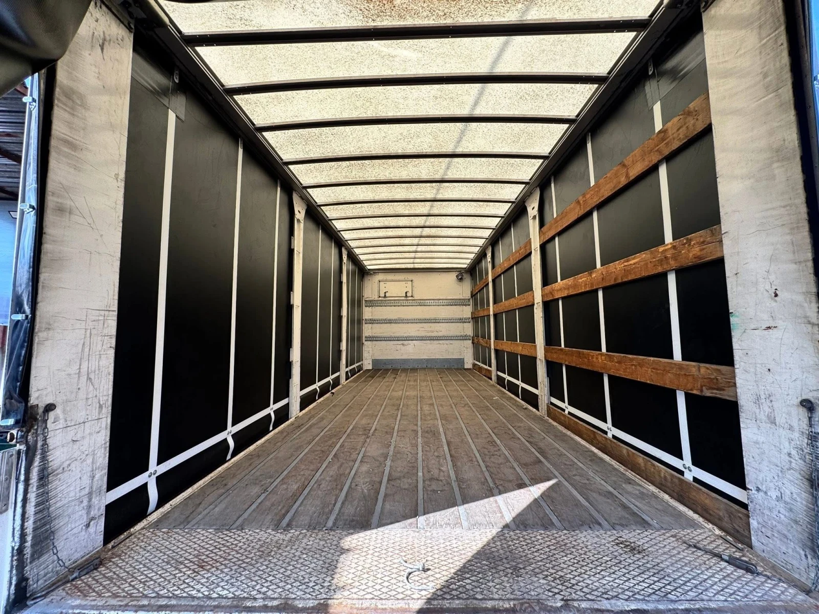 Man Tgl Бордова Каросерия , снимка 10 - Камиони - 53723960