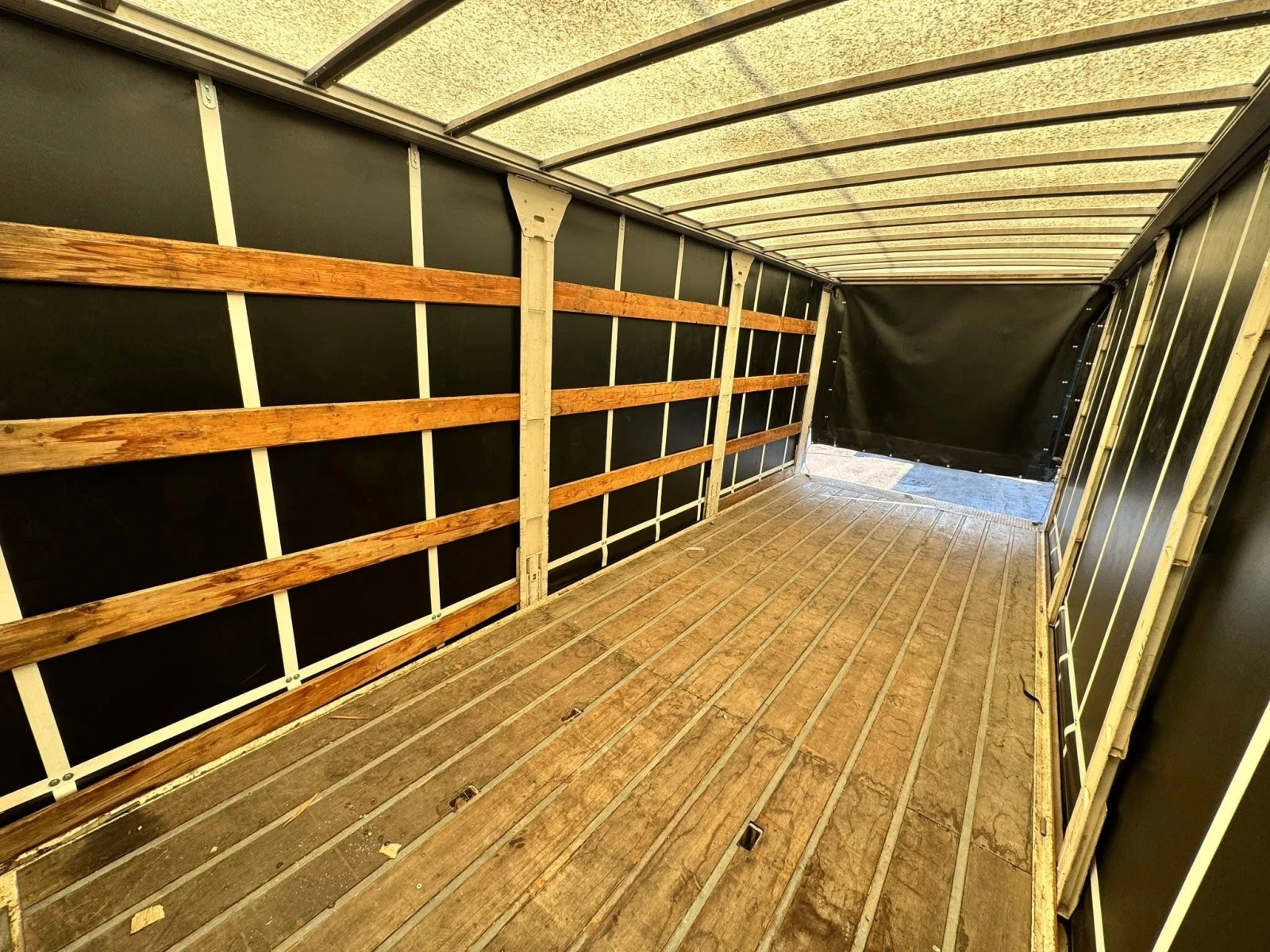 Man Tgl Бордова Каросерия , снимка 9 - Камиони - 53723960