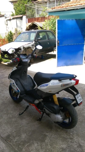 Aprilia Sr 50кубика, снимка 4