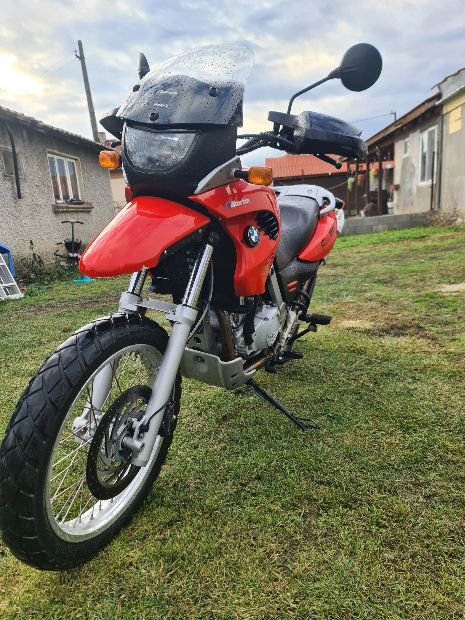 BMW F, снимка 1