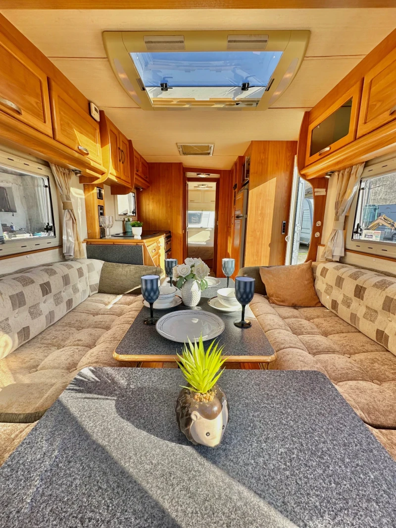 Каравана Fleetwood Heritage / НОВ ВНОС / ФОРСЕЛТ / ГОЛЯМ ХЛАДИЛНИК/ , снимка 7 - Каравани и кемпери - 52763066