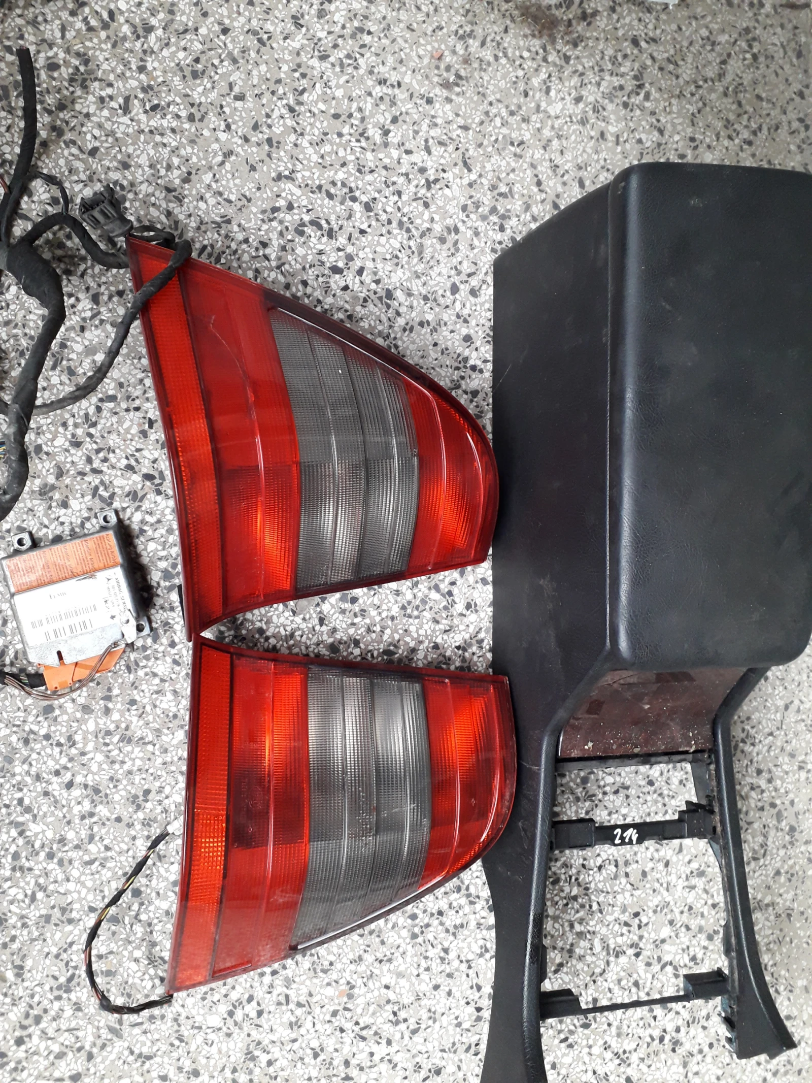 Части за С200