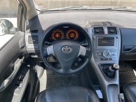 Toyota Auris 2.2 D-4D 2007 Г. РЕГИСТРИРАН ОБСЛУЖЕН , снимка 6