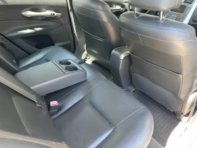 Toyota Auris 2.2 D-4D 2007 Г. РЕГИСТРИРАН ОБСЛУЖЕН , снимка 10