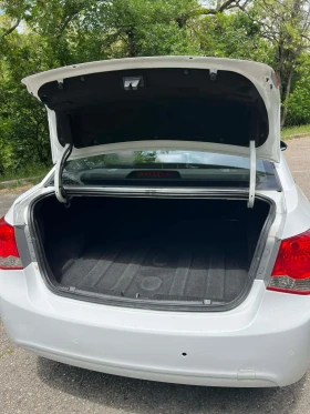 Chevrolet Cruze - 4000 € / 7823.32 лв. - 31582190 12