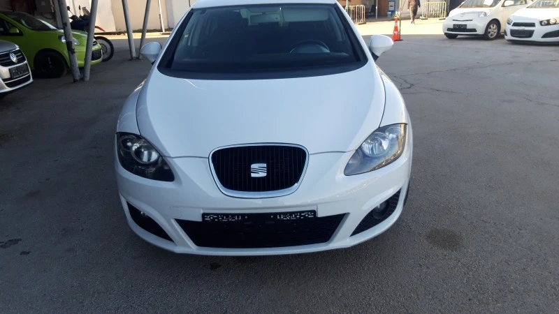 Seat Leon 1.6TDI навигация, снимка 3 - Автомобили и джипове - 43571938