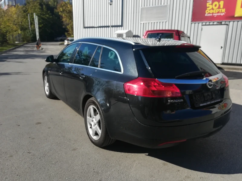 Opel Insignia 2.0 CDTI 131, снимка 4 - Автомобили и джипове - 47697031