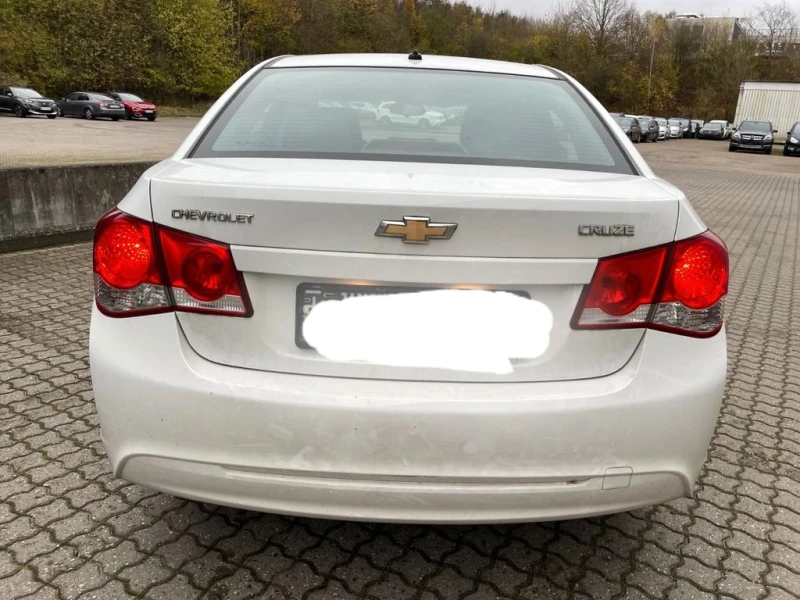 Chevrolet Cruze LS, снимка 3 - Автомобили и джипове - 48337538