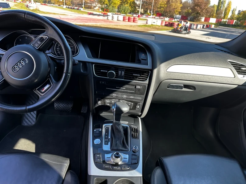 Audi A4 3.0TDI KEYLESS PANORAMA, снимка 9 - Автомобили и джипове - 51051268