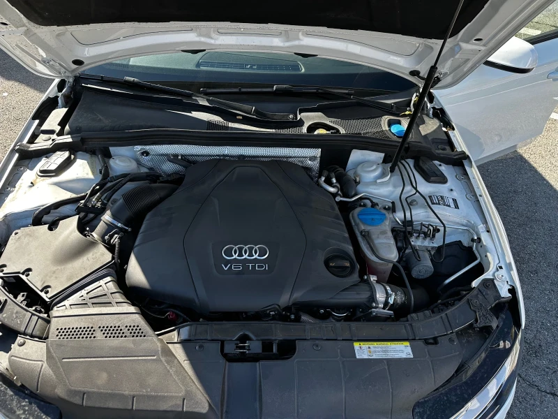 Audi A4 3.0TDI KEYLESS PANORAMA, снимка 14 - Автомобили и джипове - 51051268