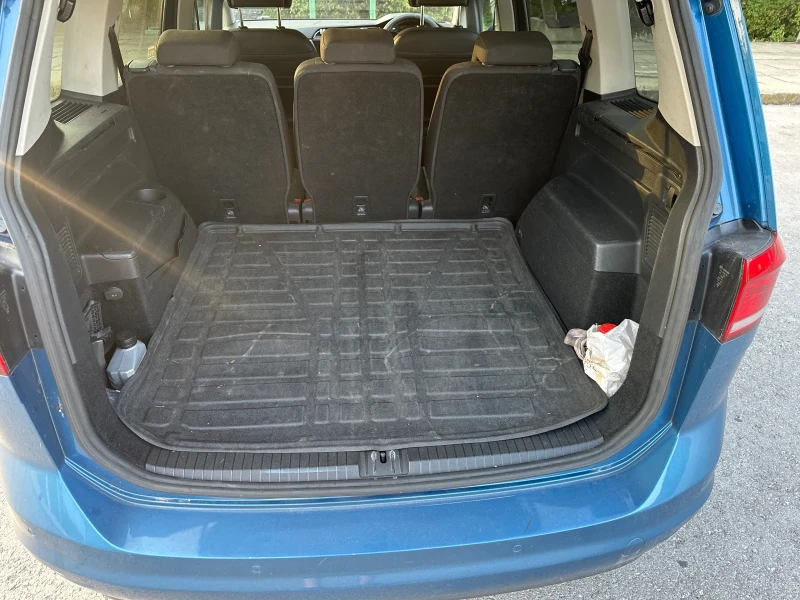 VW Touran, снимка 7 - Автомобили и джипове - 52592508