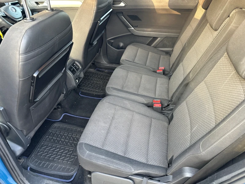 VW Touran, снимка 6 - Автомобили и джипове - 52592508