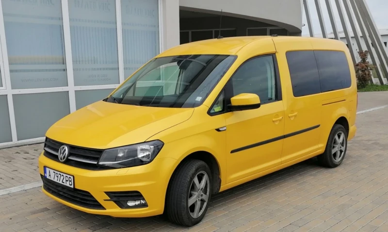 VW Caddy Макси, снимка 6 - Автомобили и джипове - 52397147