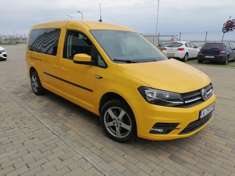 VW Caddy Макси, снимка 5 - Автомобили и джипове - 52397147