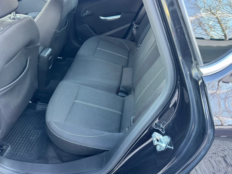 Opel Astra НАВИГАГИЯ, снимка 16 - Автомобили и джипове - 53099941