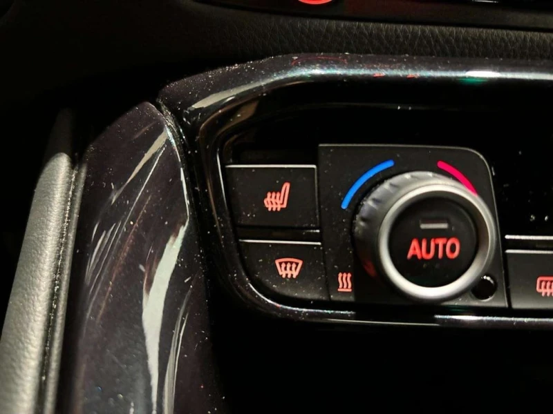 Toyota Supra * 3.0 * CARFAX * БЕЗ ПЪРВОНАЧАЛНА ВНОСКА, снимка 14 - Автомобили и джипове - 53183108