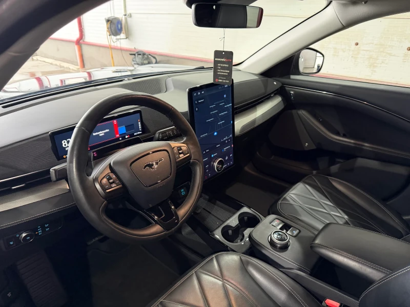 Ford Mustang Mach-E, снимка 8 - Автомобили и джипове - 53333191