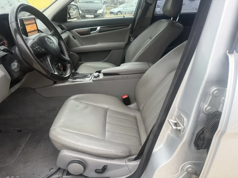Mercedes-Benz C 320 CDI 4 MATIC БАРТЕР ЛИЗИНГ, снимка 9 - Автомобили и джипове - 53521679