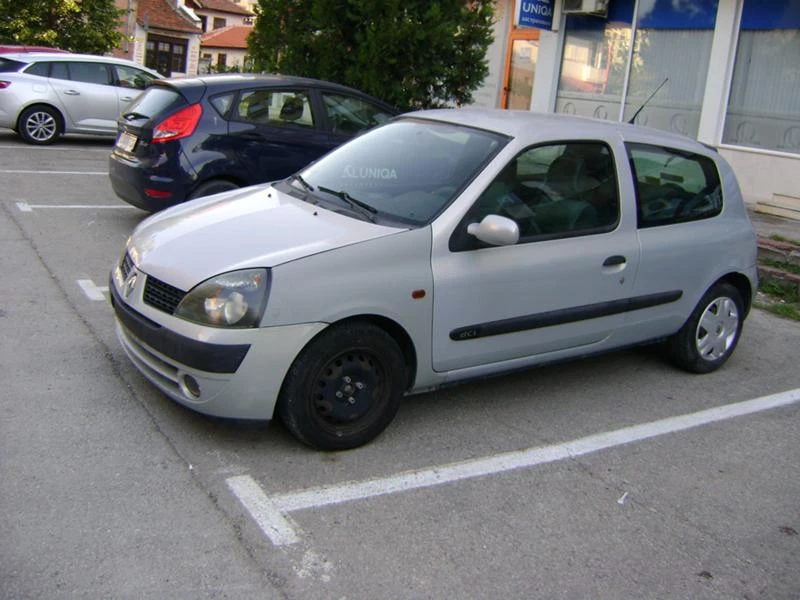 Renault Clio 1.5 dci, снимка 2 - Автомобили и джипове - 34806950