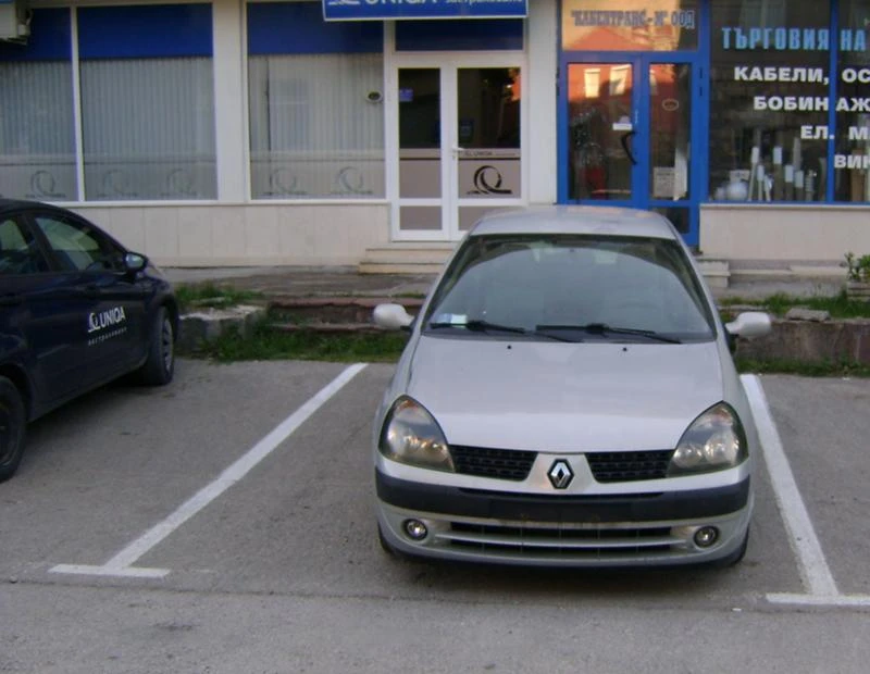 Renault Clio 1.5 dci, снимка 1 - Автомобили и джипове - 34806950