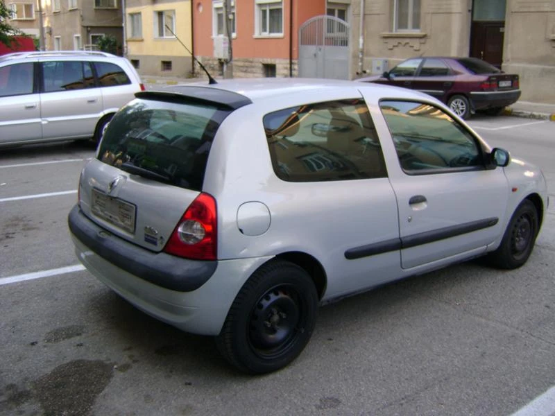 Renault Clio 1.5 dci, снимка 5 - Автомобили и джипове - 34806950