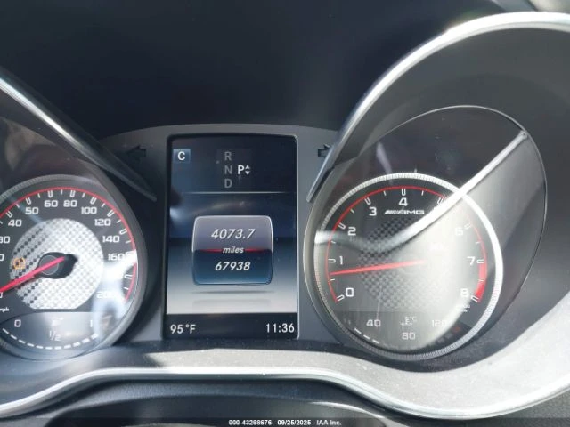 Mercedes-Benz C 63 AMG  - изображение 10