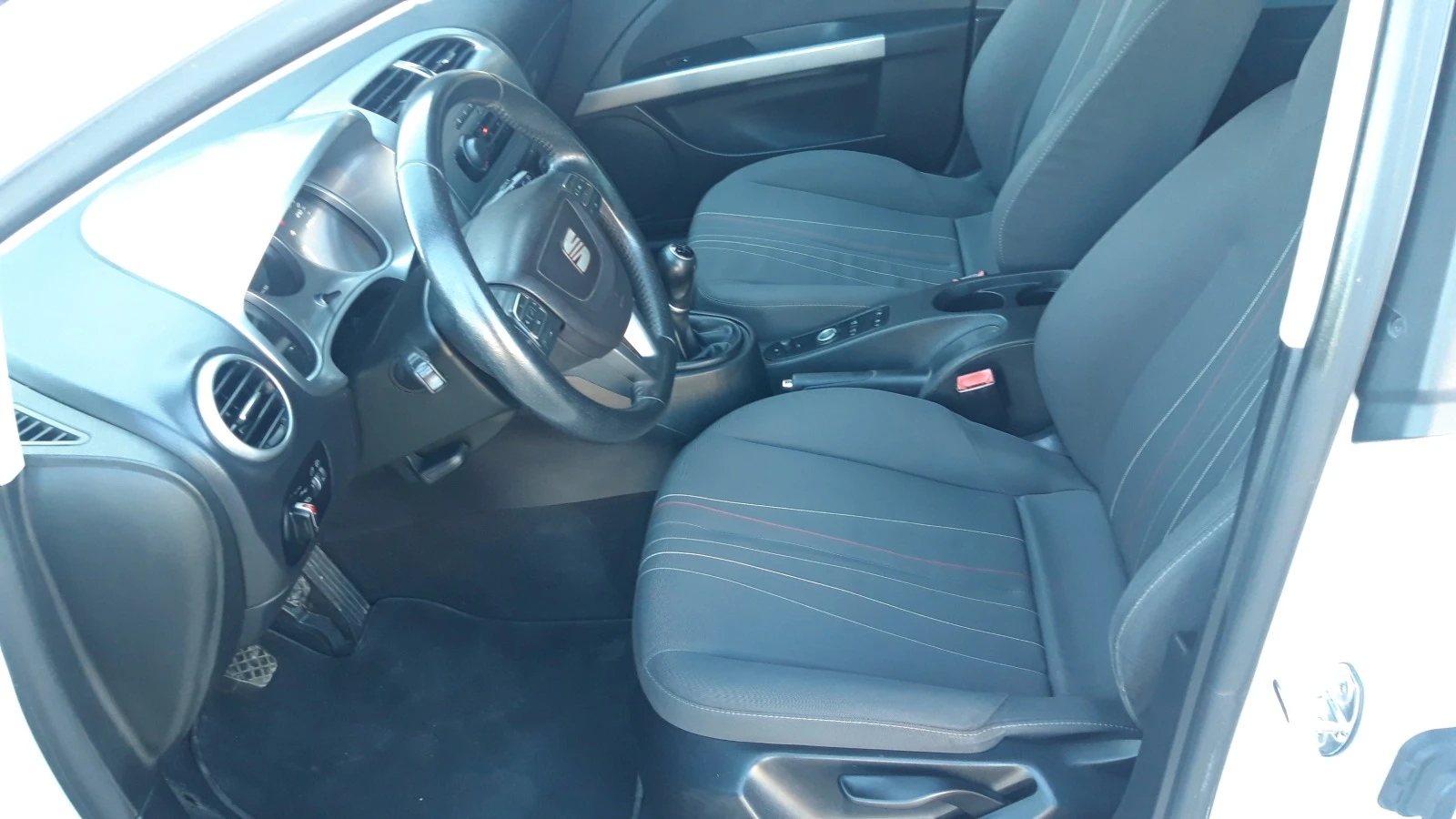 Seat Leon 1.6TDI навигация | Mobile.bg — изображение 14